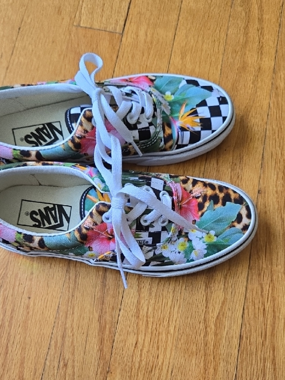 Vans Women' Floral Checkerboard Lace-Up Sneakers - Multicolor - Picture 7 of 11